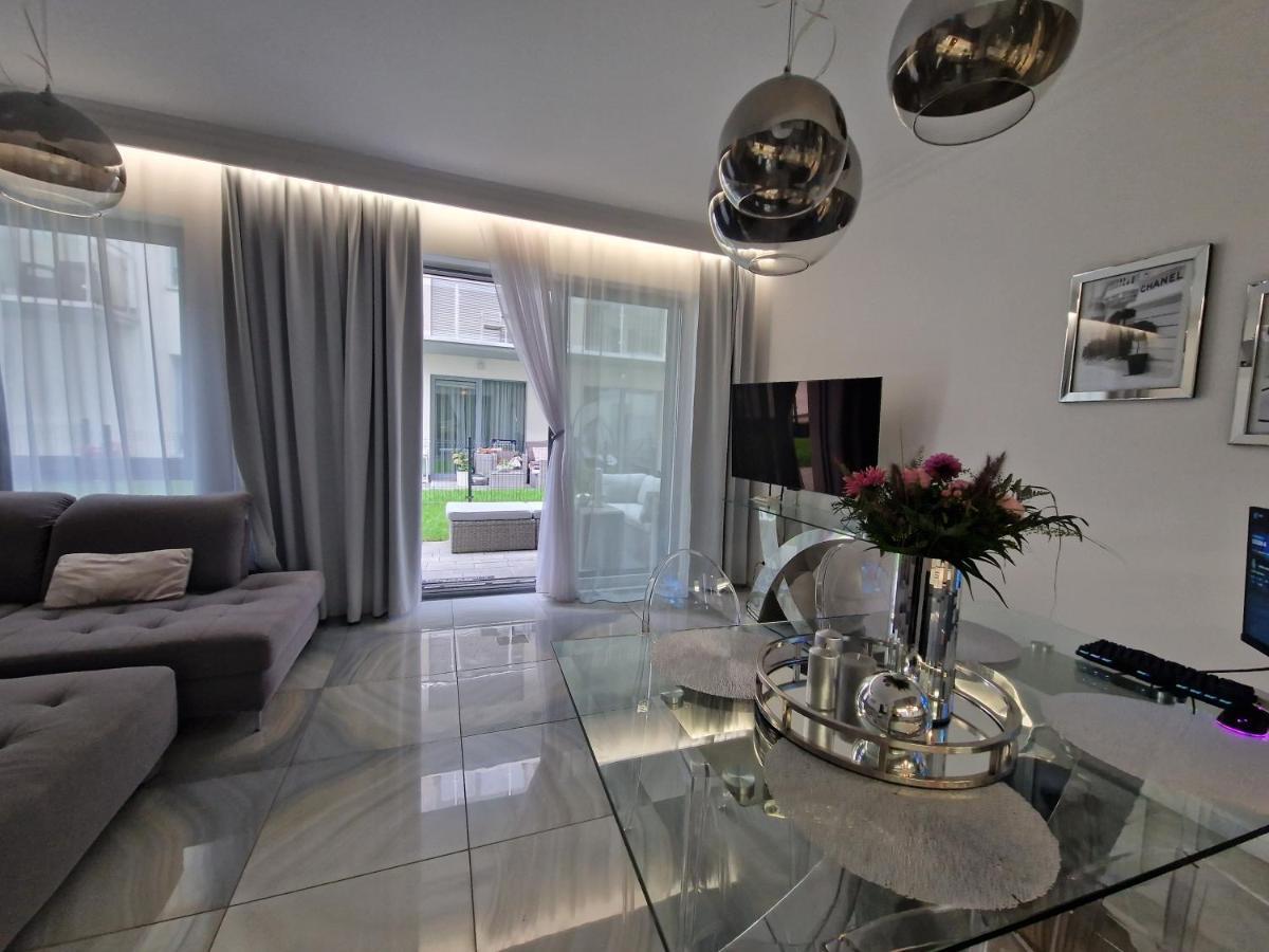 Maxim Apartment Поберово Екстериор снимка