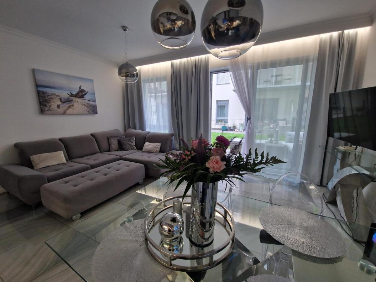 Maxim Apartment Поберово Екстериор снимка